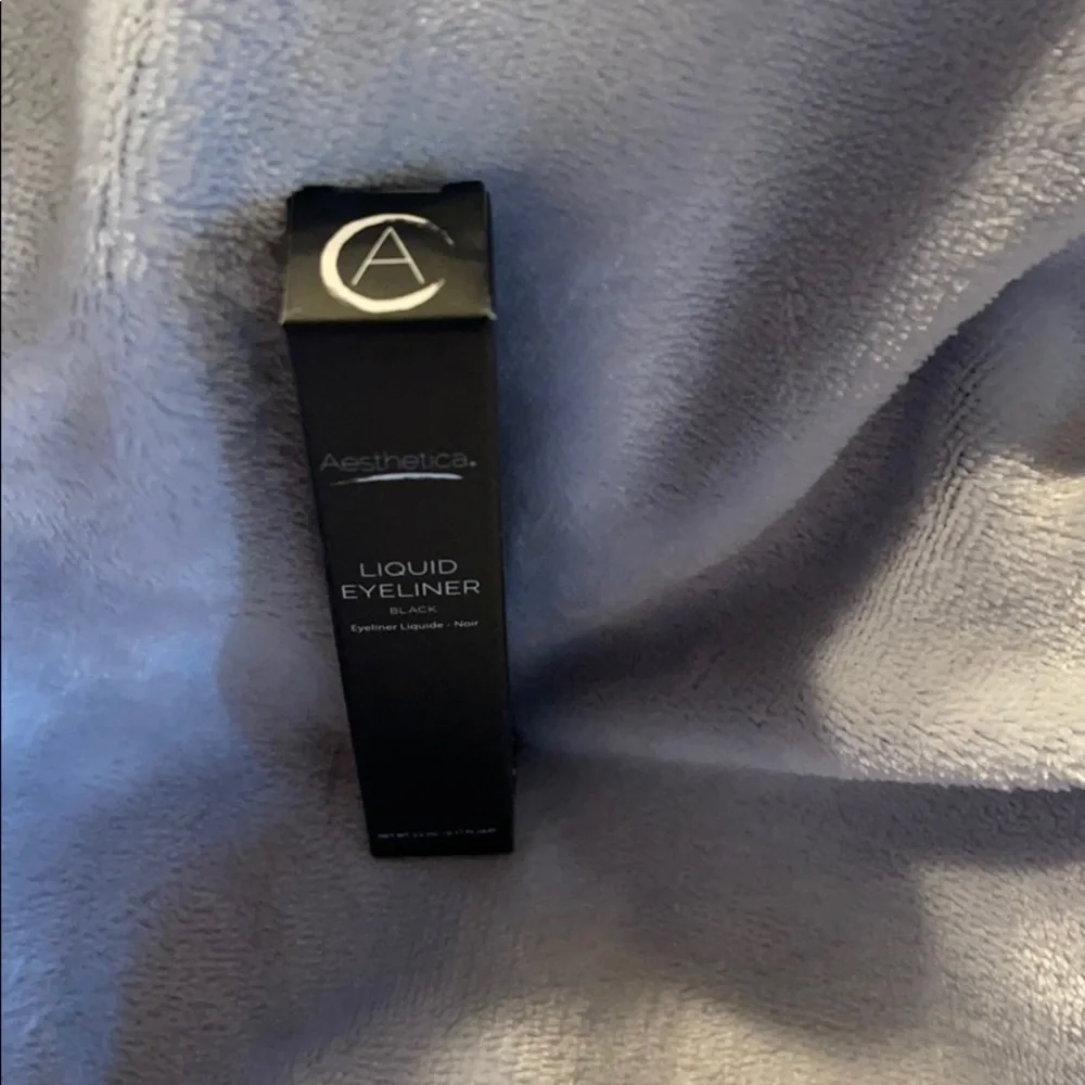 Aesthetica Liquid Liner 3.2 milliliter Black